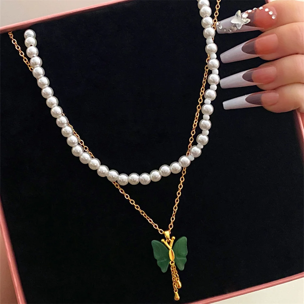 DAXI Double Layer Green Butterfly Pendant Necklaces Women Gold Color Metal Pearl Necklaces Punk Jewelry Accessories Party Gift
DAXI Double Layer Green Butterfly Pendant Necklaces Women Gold Color Metal Pearl Necklaces Punk Jewelry Accessories Party Gift