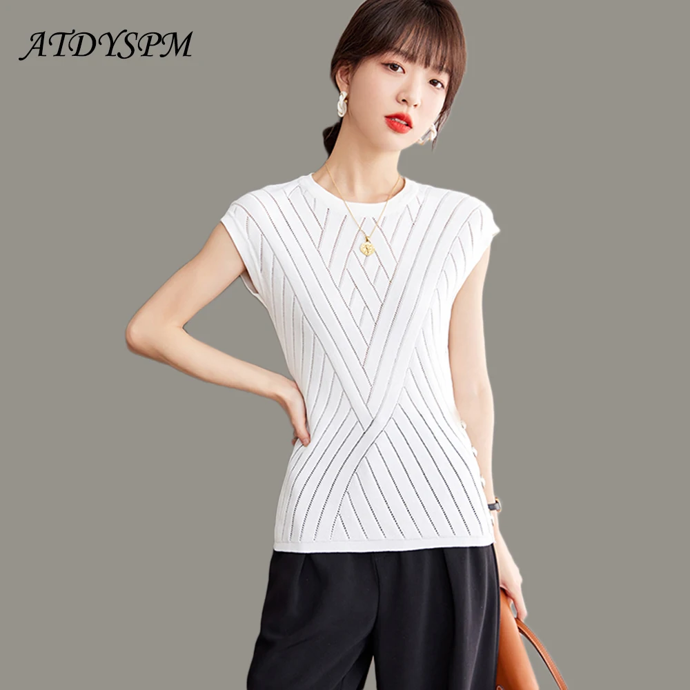 2023 Summer New White Sleeveless Knitted Tops Women Casual Ladies Comfortable Ice Silk Sweater Chic T-Shirt
2023 Summer New White Sleeveless Knitted Tops Women Casual Ladies Comfortable Ice Silk Sweater Chic T-Shirt