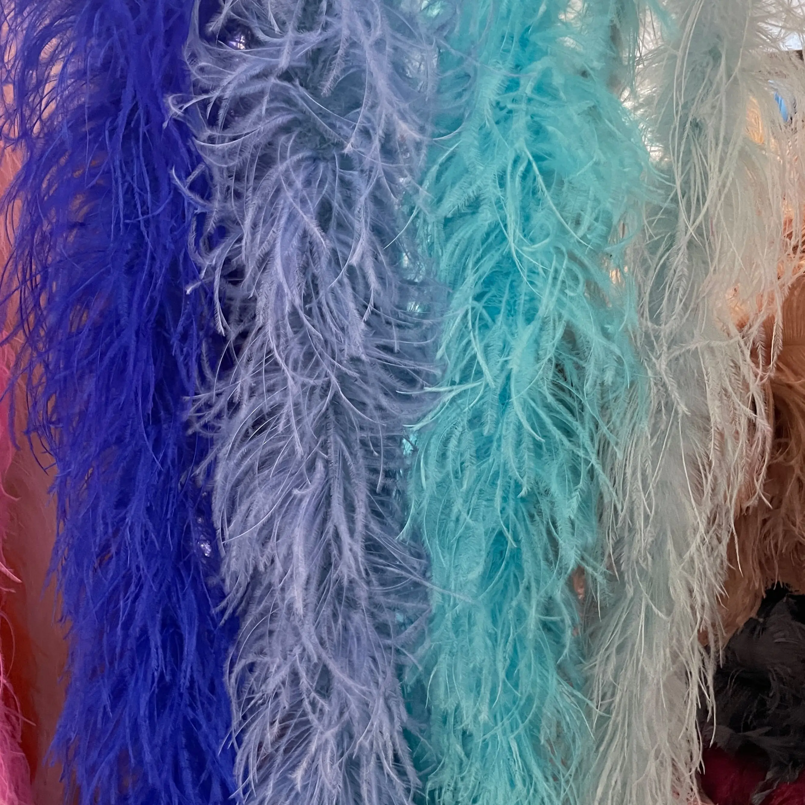 6PLY Custom Blue Ostrich Feather Boa 2Meter Long For Crafts Wedding Party Dress Decoration Sapphire Thick&Fluffy Plume Shawl
6PLY Custom Blue Ostrich Feather Boa 2Meter Long For Crafts Wedding Party Dress Decoration Sapphire Thick&Fluffy Plume Shawl
