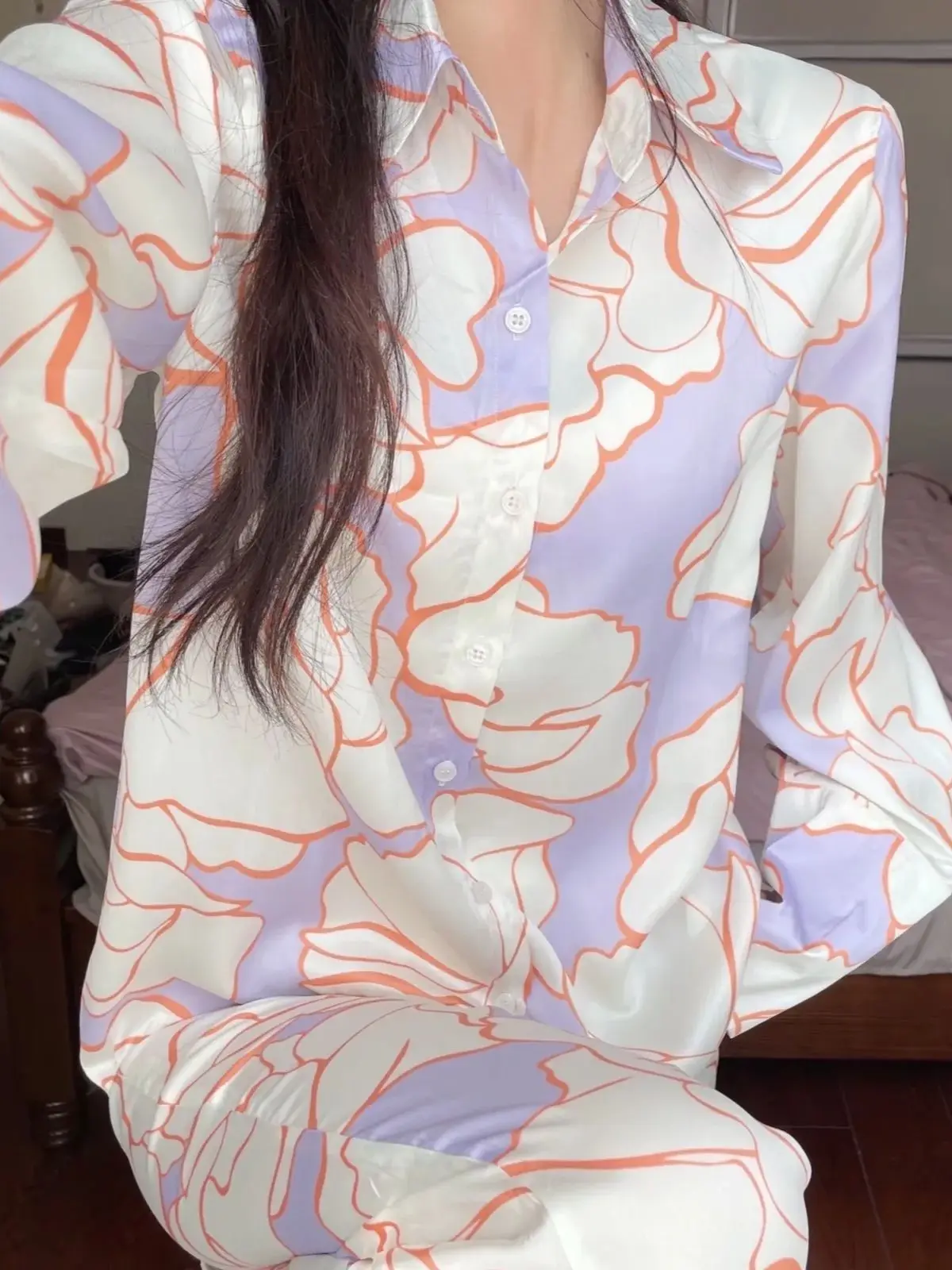 Elegant Women Violet Floral Print Shirt 2022 New Spring Single Breasted Long Straight Trousers For Vocation Casual Female Cloth
Elegant Women Violet Floral Print Shirt 2022 New Spring Single Breasted Long Straight Trousers For Vocation Casual Female Cloth