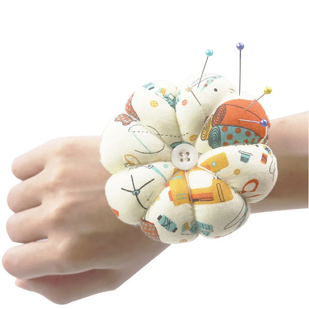 1pcs Pumpkin Shape Pin Cushion with Button Wrist Strap Portable Sewing Anti Falling Pincushions Holder Patchwork Sewing Supplies
1pcs Pumpkin Shape Pin Cushion with Button Wrist Strap Portable Sewing Anti Falling Pincushions Holder Patchwork Sewing Supplies