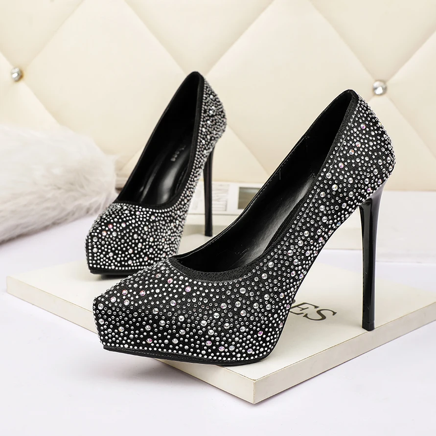 New Spring 12cm High Heels Women's Sexy Party Shoes Pointed Toe Flock Wedding Shoes Fashion Crystal Platform Shallow Women Pumps
New Spring 12cm High Heels Women's Sexy Party Shoes Pointed Toe Flock Wedding Shoes Fashion Crystal Platform Shallow Women Pumps