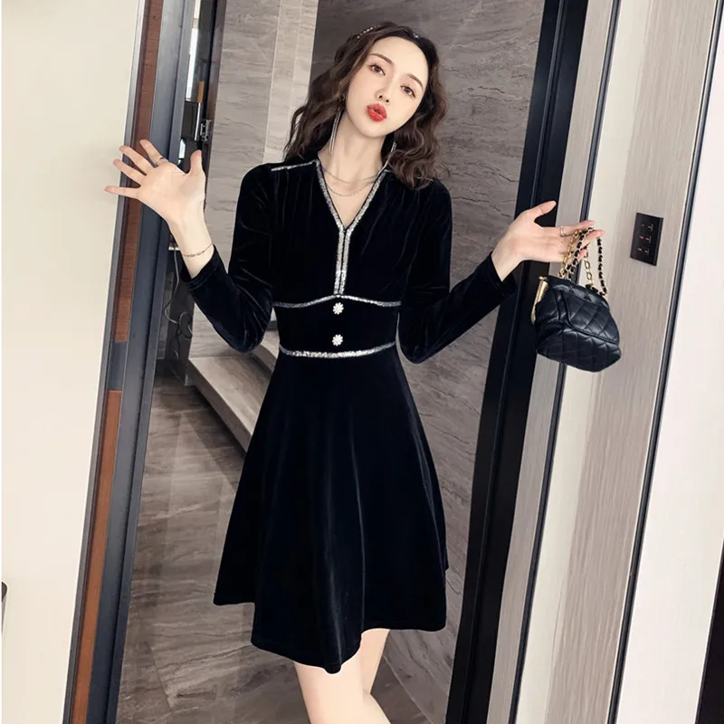 Dress Waist-Tight Slimming A- line Skirt 2022 New Women's Spring Gold Velvet Skirt 
Dress Waist-Tight Slimming A- line Skirt 2022 New Women's Spring Gold Velvet Skirt