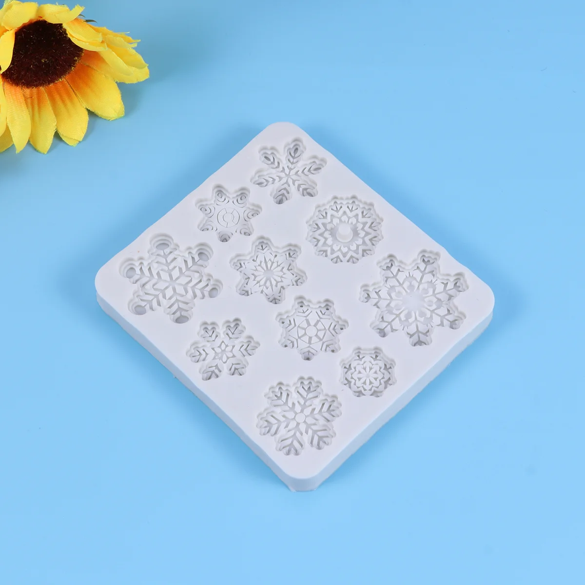 Molds Christmas Silicone Baking Fondant Cake Snowflake Candy Holiday Chocolate Supplies Clay Soap Gummies Mould Decorations
Molds Christmas Silicone Baking Fondant Cake Snowflake Candy Holiday Chocolate Supplies Clay Soap Gummies Mould Decorations