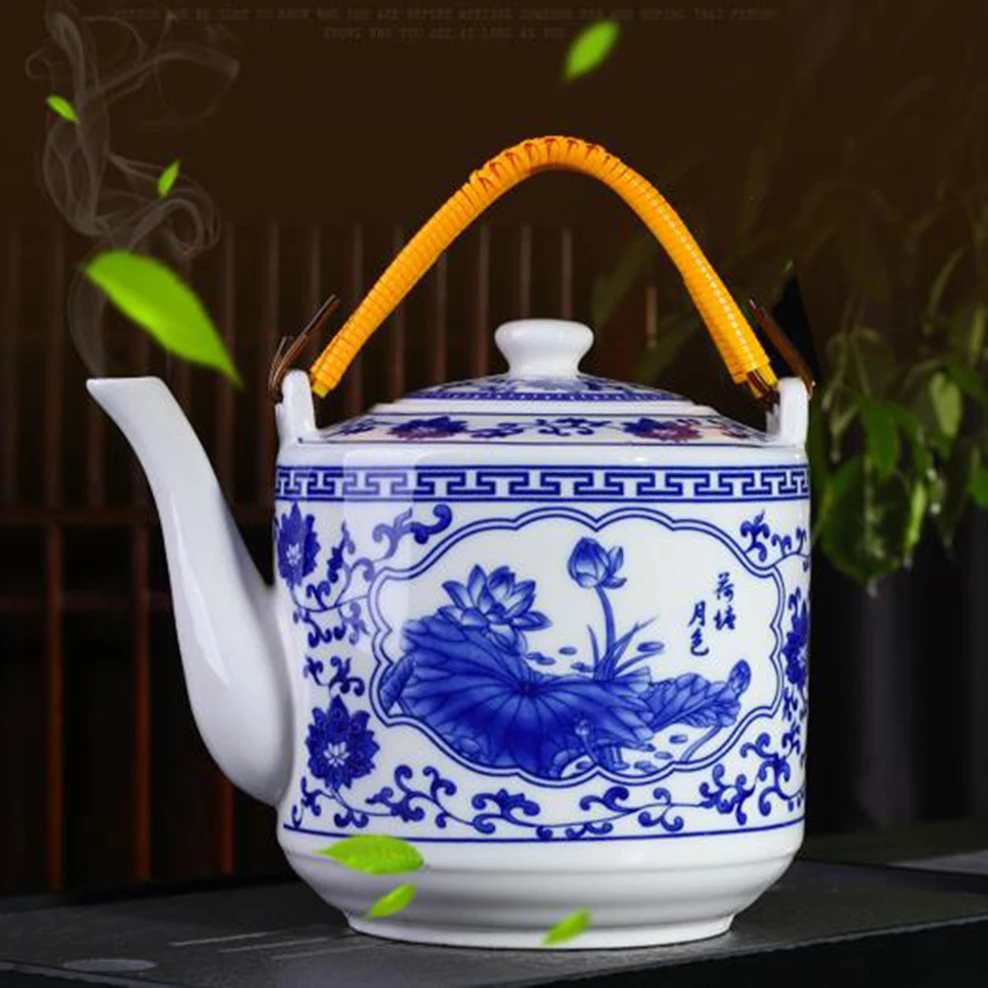 2L/2.8L Ceramic Teapot Large Capacity Cold Kettle Blue And White Porcelain Handle Pot Make Tea Pot For Home Restaurant
2L/2.8L Ceramic Teapot Large Capacity Cold Kettle Blue And White Porcelain Handle Pot Make Tea Pot For Home Restaurant