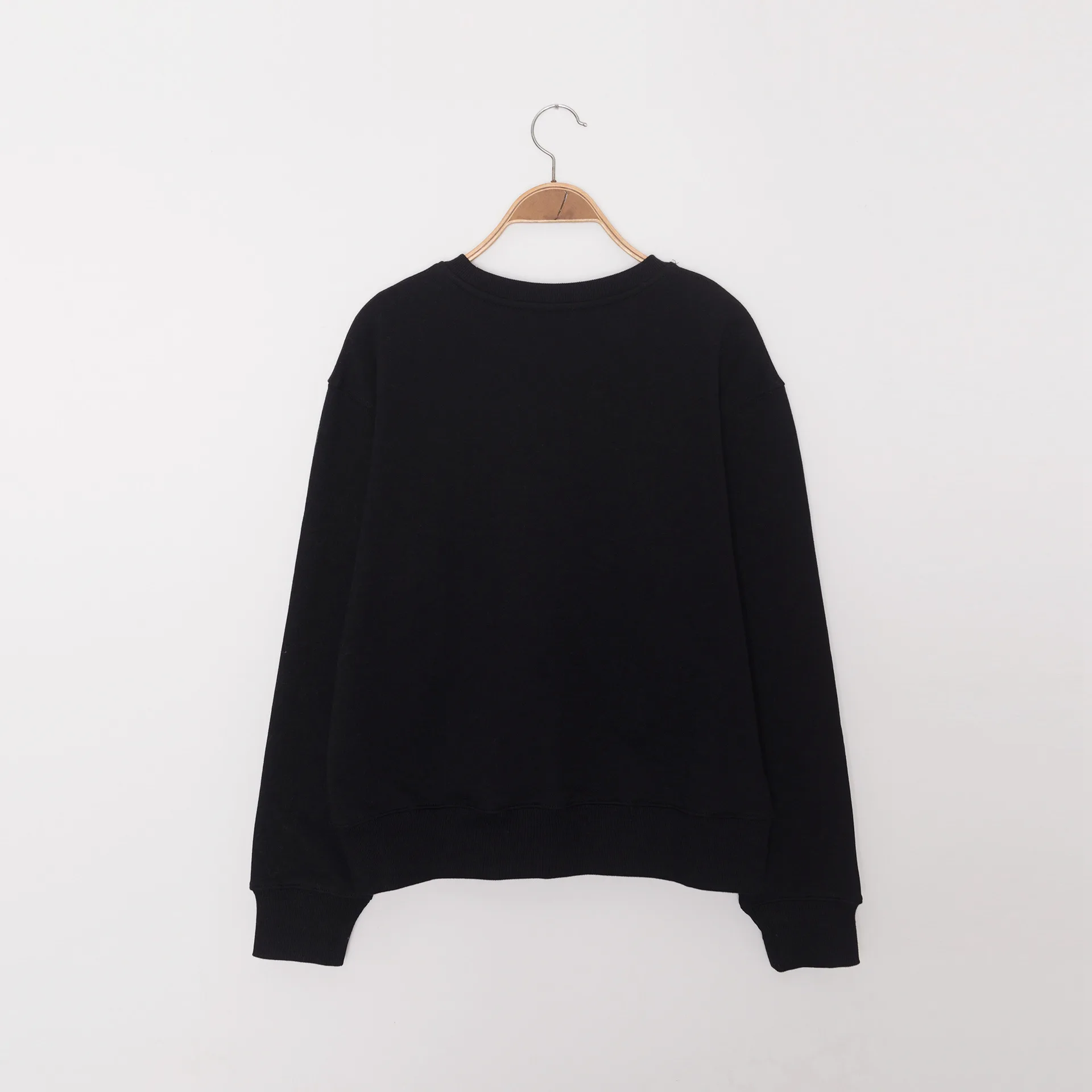 2023 Autumn Women Black Sweatshirt Cotton Logo and Letter Print Loose Casual Pullover for Female
2023 Autumn Women Black Sweatshirt Cotton Logo and Letter Print Loose Casual Pullover for Female