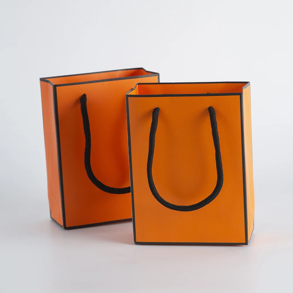 Orange Black Paper Bags with Handles Bulk 12x5.7x16cm Small Gift Bags Multiple Uses Boutiques Grocery Mechandise Wedding Party 
Orange Black Paper Bags with Handles Bulk 12x5.7x16cm Small Gift Bags Multiple Uses Boutiques Grocery Mechandise Wedding Party