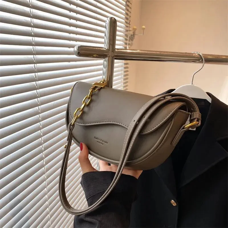 Miracle Kira 2023 Autumn Winter New Womens Bag Vintage Crossbody Bag One Shoulder Underarm Saddle Bag Holiday Gift Free Delivery
Miracle Kira 2023 Autumn Winter New Womens Bag Vintage Crossbody Bag One Shoulder Underarm Saddle Bag Holiday Gift Free Delivery
