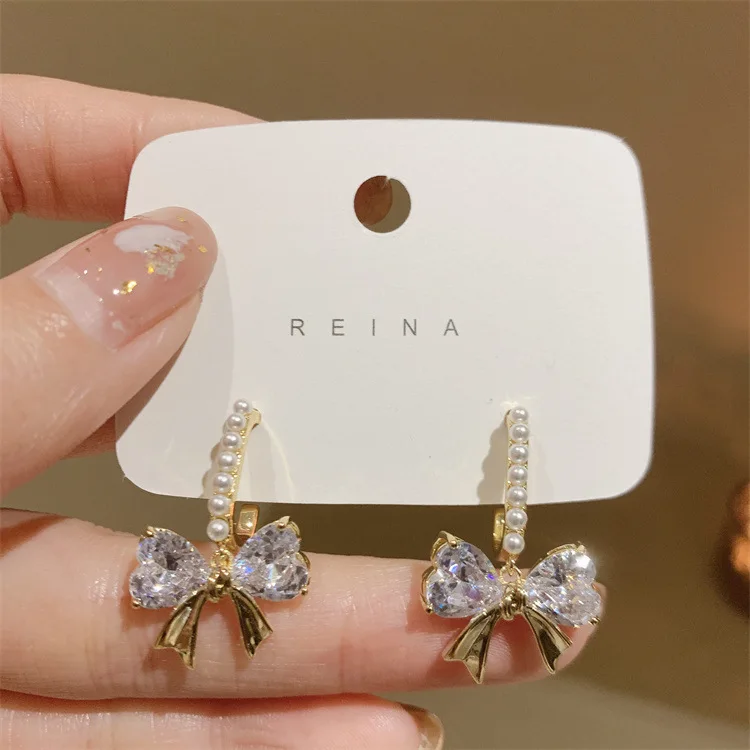 New Bow Pearl Earrings Women's Light Luxury High-end Trendy Earrings Accessories for Women Butterfly Earrings Jewelry
New Bow Pearl Earrings Women's Light Luxury High-end Trendy Earrings Accessories for Women Butterfly Earrings Jewelry