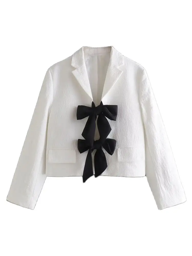 ZAA The New Fall 2022 Ladies Fashion Chic Elegant Lapel Clash Color Bow Decoration Chic Short Clamshell Pocket Suit Jacket
ZAA The New Fall 2022 Ladies Fashion Chic Elegant Lapel Clash Color Bow Decoration Chic Short Clamshell Pocket Suit Jacket