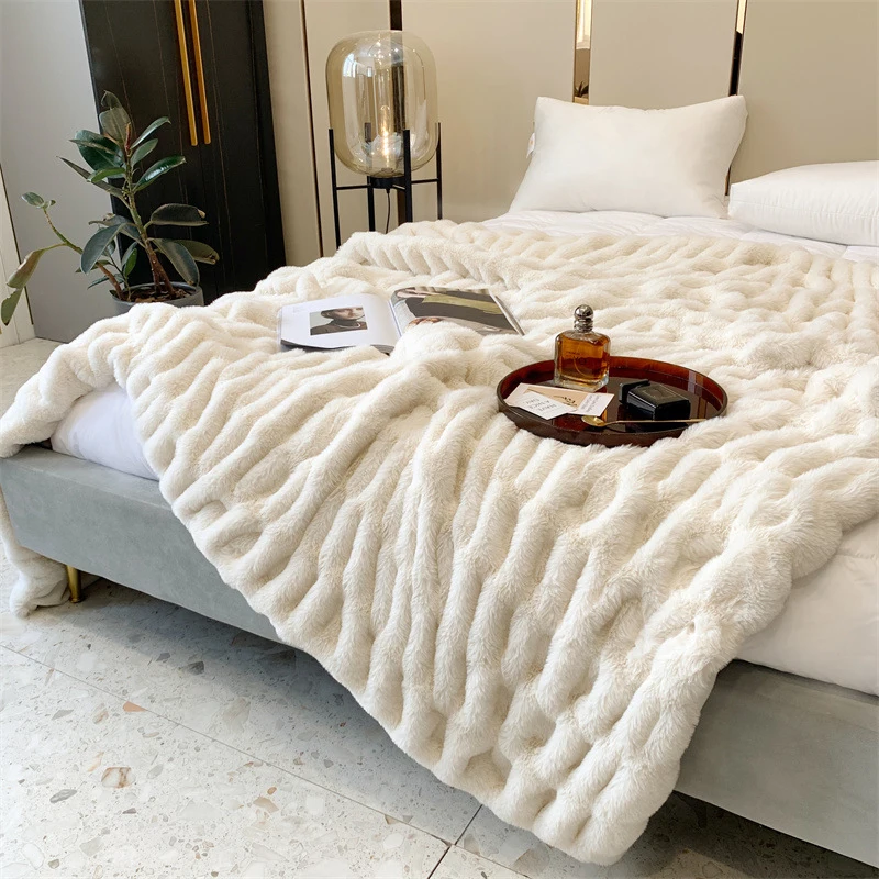 Luxury White Faux Fur Sofa Throw Fleece Blanket,Decorative Couch Blanket,Winter Bed Runner Blanket ,Bed Cover ,Cubre Cama
Luxury White Faux Fur Sofa Throw Fleece Blanket,Decorative Couch Blanket,Winter Bed Runner Blanket ,Bed Cover ,Cubre Cama