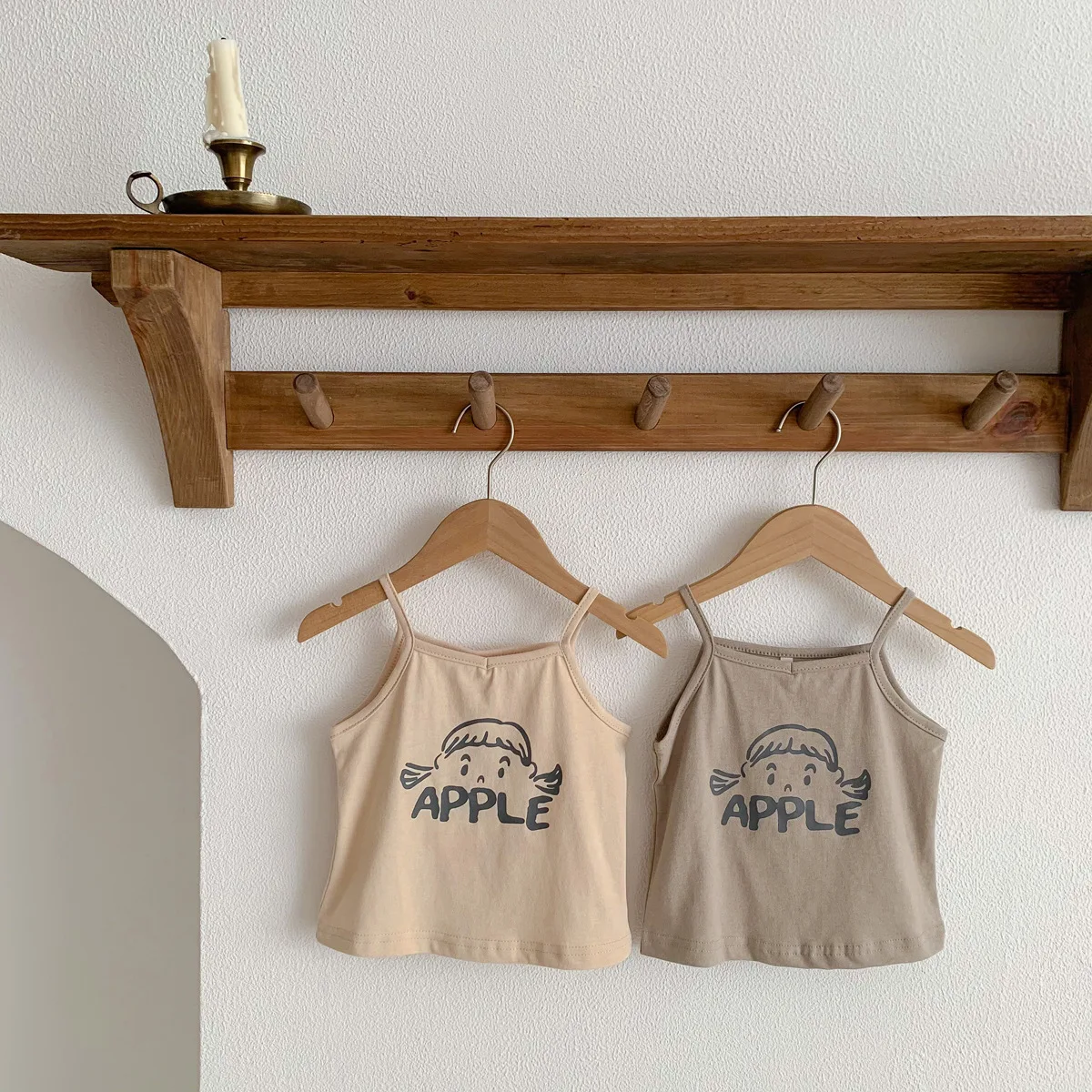 New Girls' Tank Top Toddler Girl Clothes Summer Sleeveless Elastic Thin Cartoon Print T-shirts For Kids Unisex Cotton Sling Vest
New Girls' Tank Top Toddler Girl Clothes Summer Sleeveless Elastic Thin Cartoon Print T-shirts For Kids Unisex Cotton Sling Vest