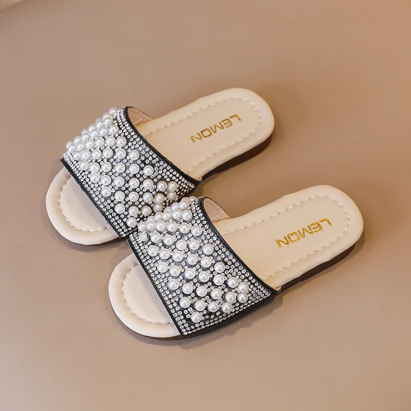 Summer Girls Pearl Slippers Children for Girls 2022 Princess Shoes Non-slip Soft Bottom Indoor Slides Lovely Slippers Fashion
Summer Girls Pearl Slippers Children for Girls 2022 Princess Shoes Non-slip Soft Bottom Indoor Slides Lovely Slippers Fashion