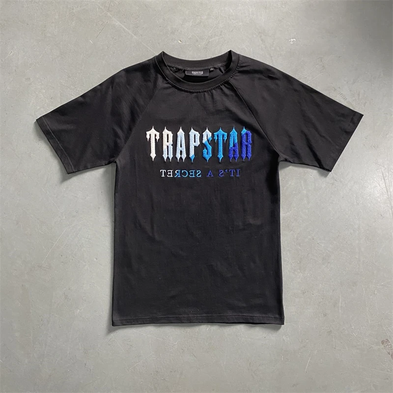 Summer Men and Women Trapstar 2.0 Chenille Decoded Chort Set Ice Flavours 1:1 Top Quality Embroidered London T-shirt Shorts
Summer Men and Women Trapstar 2.0 Chenille Decoded Chort Set Ice Flavours 1:1 Top Quality Embroidered London T-shirt Shorts