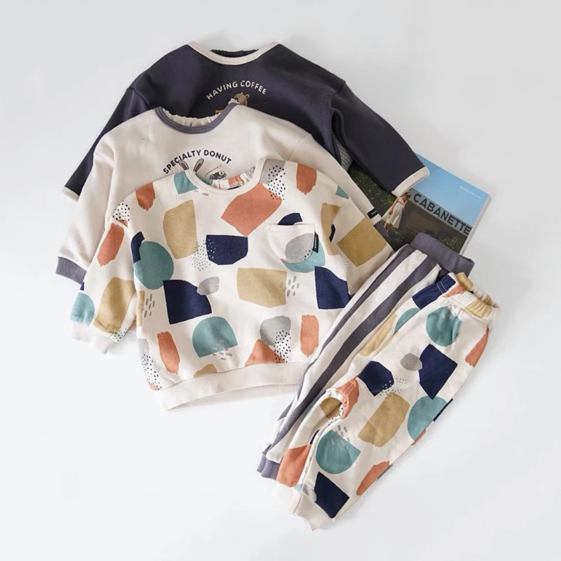 Children Boys Clothing Set Autumn Winter Casual Boy Sweater shirt Tops + Sport Pant 2 Pcs Suit for 1-6Y Boys Spring Kids Outfits
Children Boys Clothing Set Autumn Winter Casual Boy Sweater shirt Tops + Sport Pant 2 Pcs Suit for 1-6Y Boys Spring Kids Outfits