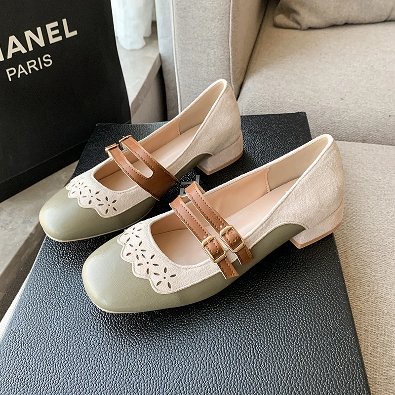 2022 New Summer Pu Leather Shoes Women New Fashion Wild Shoes for Mom Women's Flats Comfortable Handmade Pregnant Hole Shoe
2022 New Summer Pu Leather Shoes Women New Fashion Wild Shoes for Mom Women's Flats Comfortable Handmade Pregnant Hole Shoe