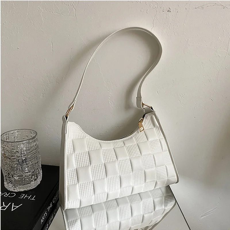 Женская сумка из ПУ тисненой кожи, тканая сумка на ремне с молнией, модная текстура, роскошный дизайн, лето 2021
Женская сумка из ПУ тисненой кожи, тканая сумка на ремне с молнией, модная текстура, роскошный дизайн, лето 2021