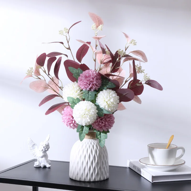 Simulation Bouquet Nordic Table Flower Art Mori Living Room Decoration Artificial Fake Flower Holding Ball Chrysanthemum Bouquet
Simulation Bouquet Nordic Table Flower Art Mori Living Room Decoration Artificial Fake Flower Holding Ball Chrysanthemum Bouquet