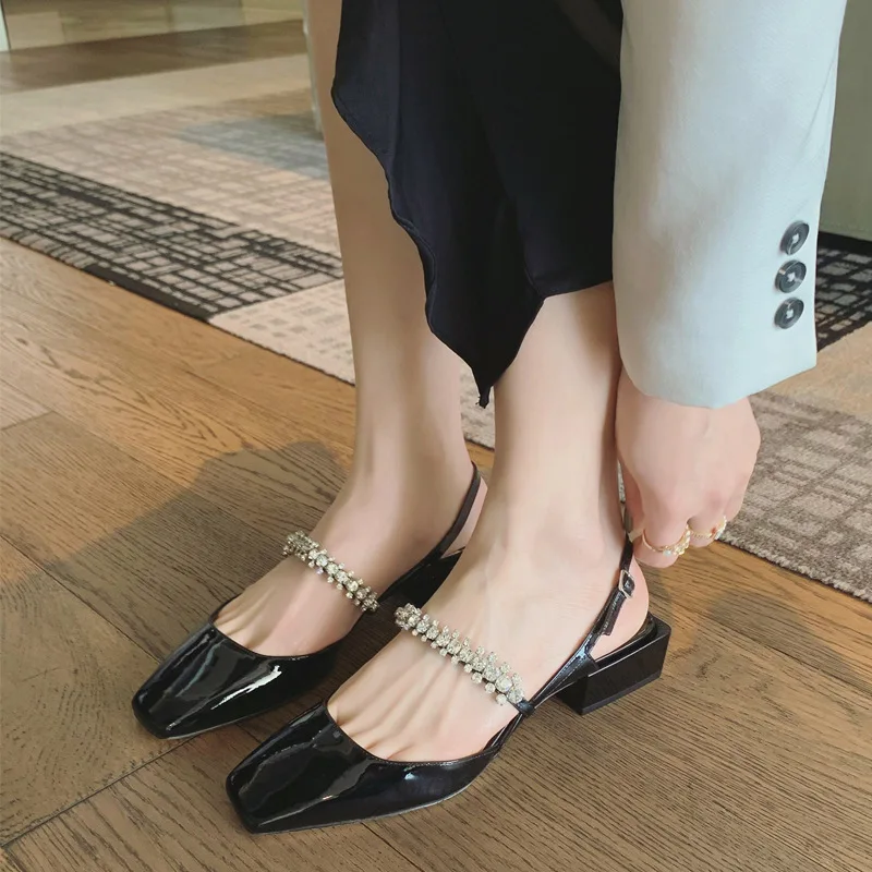 Summer Women's Sandals Rhinestone Square Head Shallow Mouth Thick Heel Baotou Mary Jane Leather Gladiator Sandals Women Sandals
Summer Women's Sandals Rhinestone Square Head Shallow Mouth Thick Heel Baotou Mary Jane Leather Gladiator Sandals Women Sandals