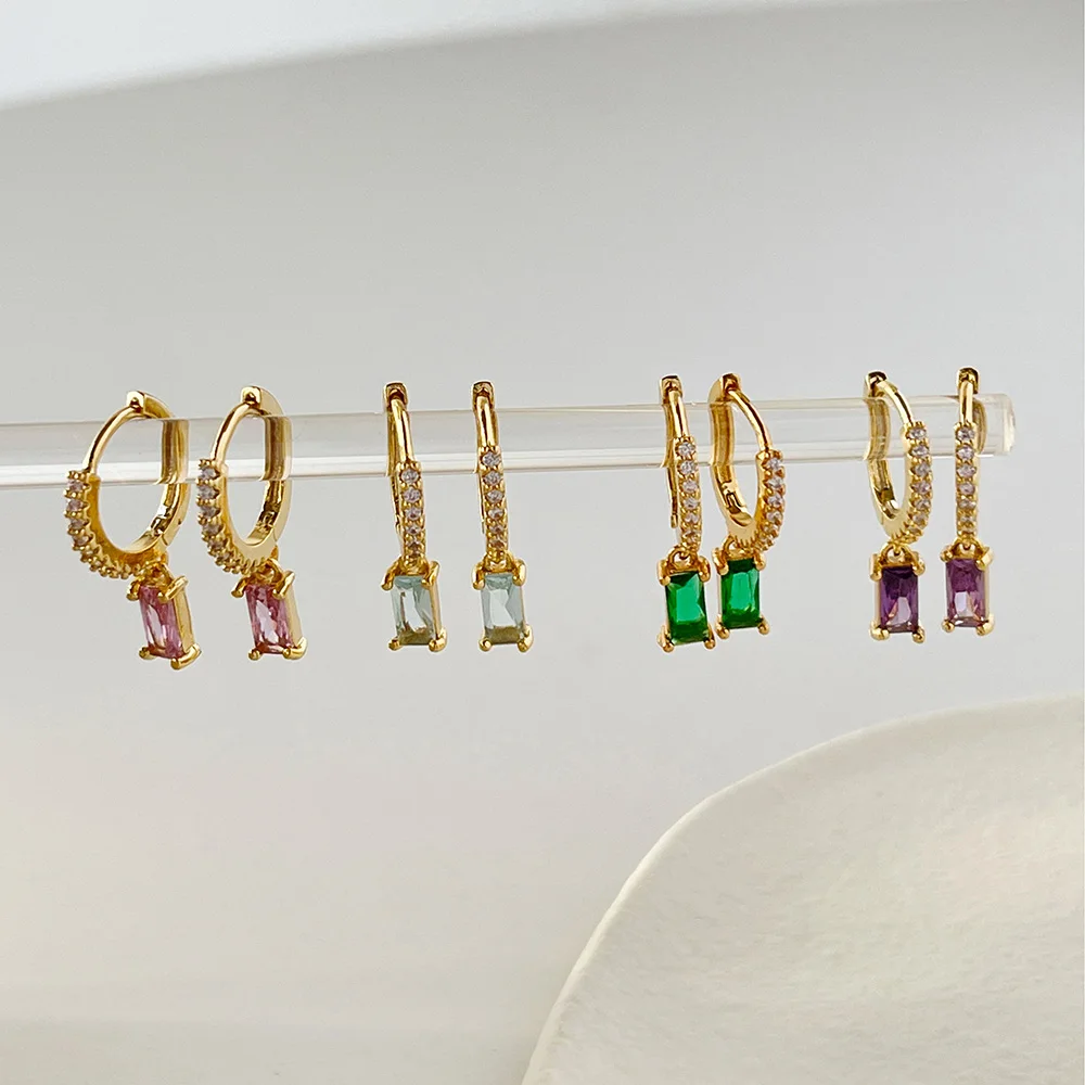 Peri'sBox Simple Luxury Pave Micro Zircon Hoop Earring with Square Cz Charm for Women Multi Color Cubic Zirconia Huggie Earrings
Peri'sBox Simple Luxury Pave Micro Zircon Hoop Earring with Square Cz Charm for Women Multi Color Cubic Zirconia Huggie Earrings