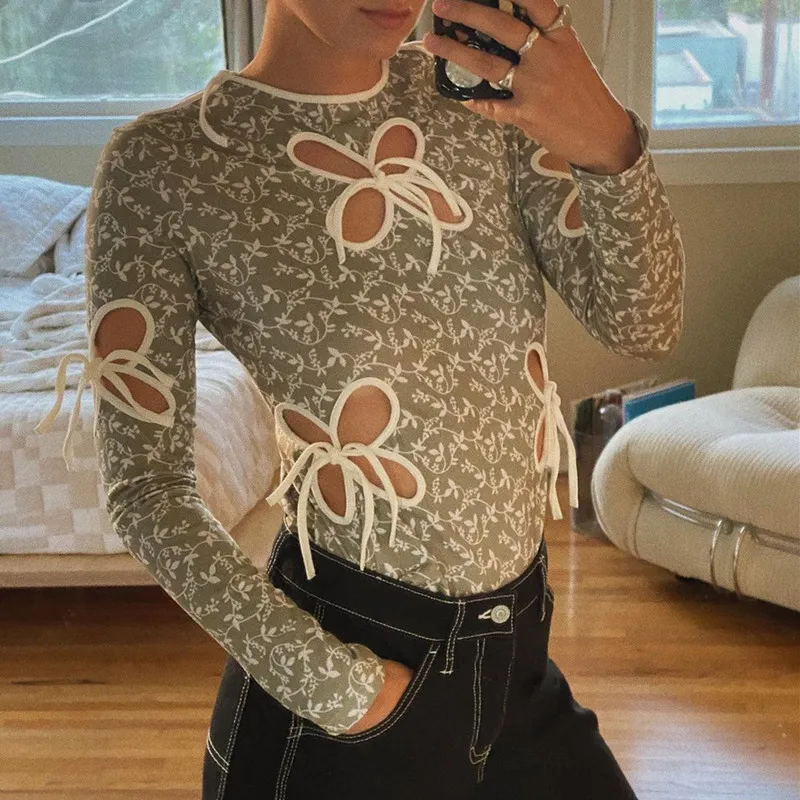 90s Print O-neck Green Tops Y2K Fashion Outfits 2021 New Vintage Butterfly Hollow Out Bandage Long Sleeve T-shirts Streetwear
90s Print O-neck Green Tops Y2K Fashion Outfits 2021 New Vintage Butterfly Hollow Out Bandage Long Sleeve T-shirts Streetwear