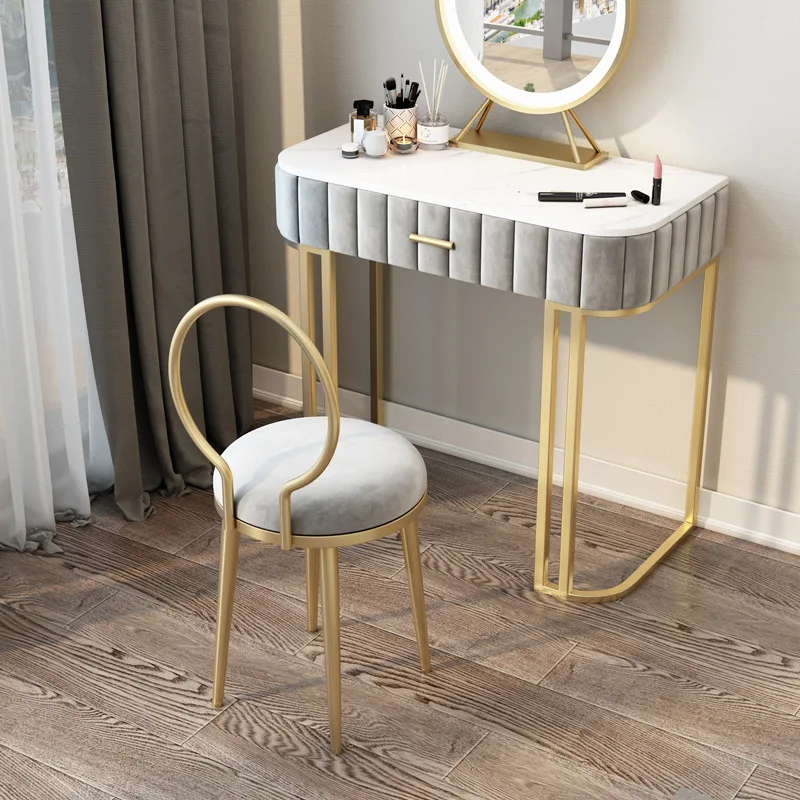 Light Luxury Modern Home Metal Sofa Stool Bedroom Dressing Chair Makeup Chair Dining Room Chair Living Room Chair Round Stool
Light Luxury Modern Home Metal Sofa Stool Bedroom Dressing Chair Makeup Chair Dining Room Chair Living Room Chair Round Stool