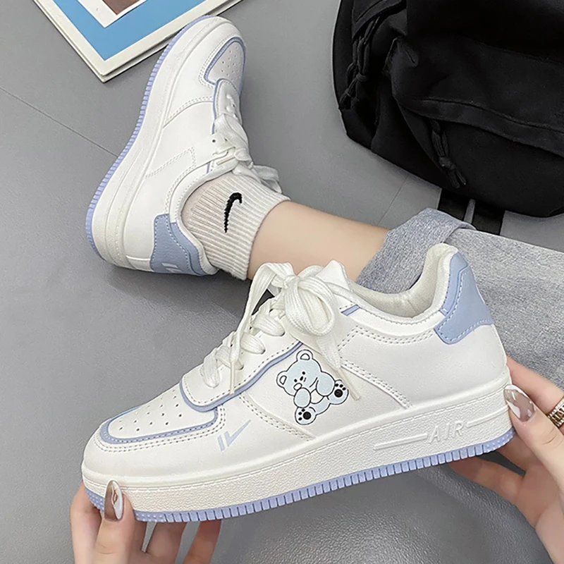 Cartoon Bear Print Summer Shoes 2022 Kawaii Japanese Style White Zapatillas Mujer Daily Wear Comfortable Casual Students Shoes
Cartoon Bear Print Summer Shoes 2022 Kawaii Japanese Style White Zapatillas Mujer Daily Wear Comfortable Casual Students Shoes