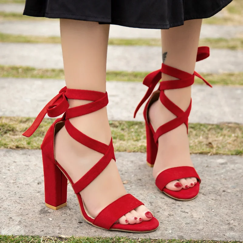 Женские сандалии на высоком каблуке, босоножки на толстом каблуке, со шнуровкой, пикантные туфли в римском стиле, лето 
Женские сандалии на высоком каблуке, босоножки на толстом каблуке, со шнуровкой, пикантные туфли в римском стиле, лето