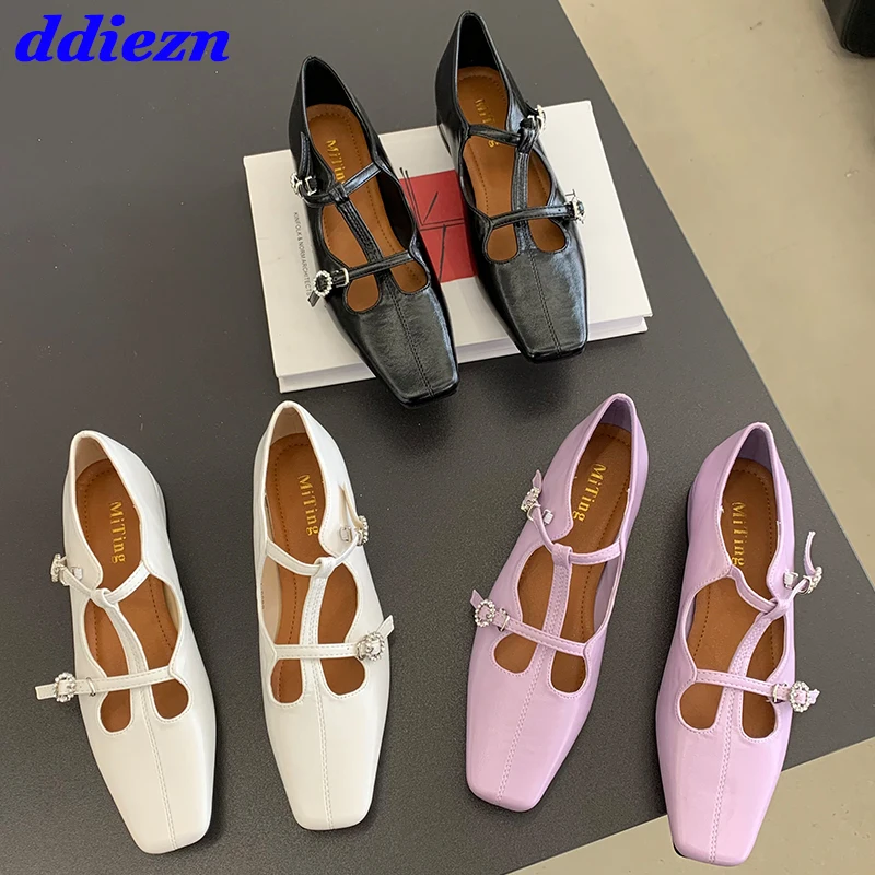Spring Summer Fashion Buckle T-Strap Shallow Women Flats Shoes New In 2023 Flat Ladies Sandals Outside Female Luxury Shoes
Spring Summer Fashion Buckle T-Strap Shallow Women Flats Shoes New In 2023 Flat Ladies Sandals Outside Female Luxury Shoes