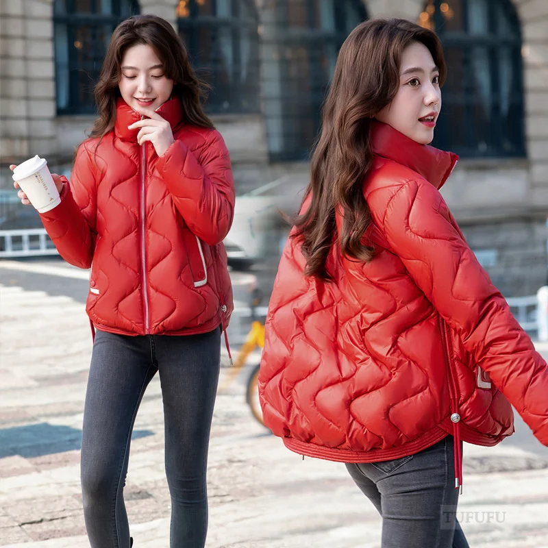 2022 Shiny down cotton women's winter new bread coat stand-up collar padded jacket women's padded coat 
2022 Shiny down cotton women's winter new bread coat stand-up collar padded jacket women's padded coat