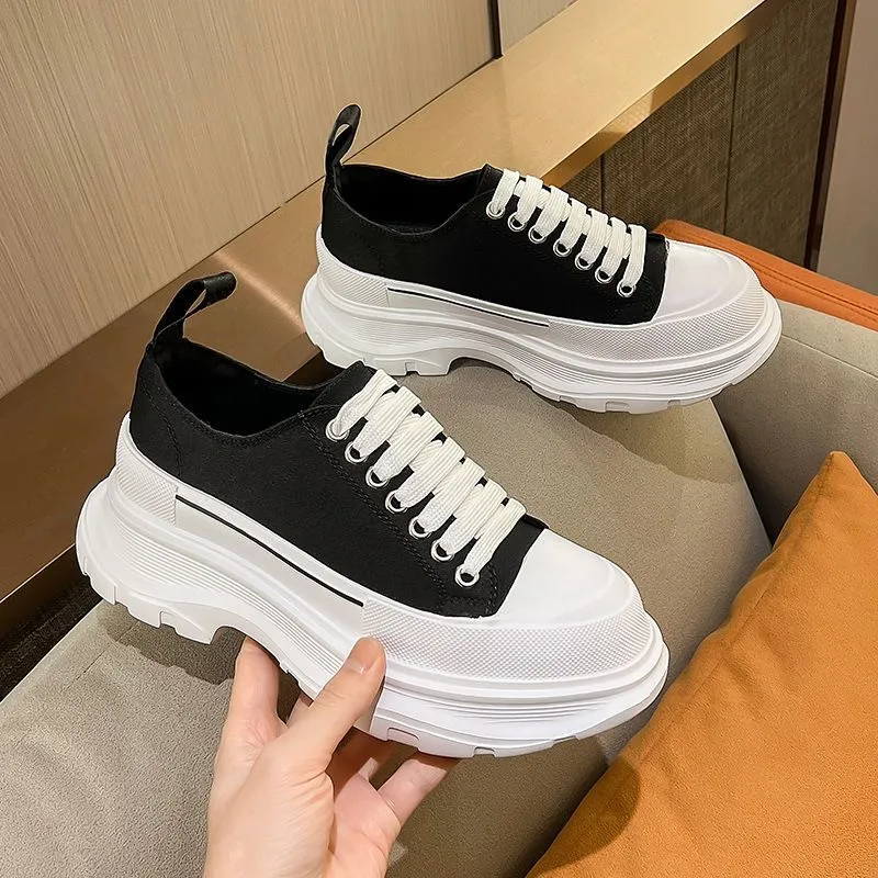 Top Luxury Brand Women Comfortable Canvas Shoes Designer Unisex Platform Low Top Style Classic Sport Breathable Chunky Sneakers
Top Luxury Brand Women Comfortable Canvas Shoes Designer Unisex Platform Low Top Style Classic Sport Breathable Chunky Sneakers