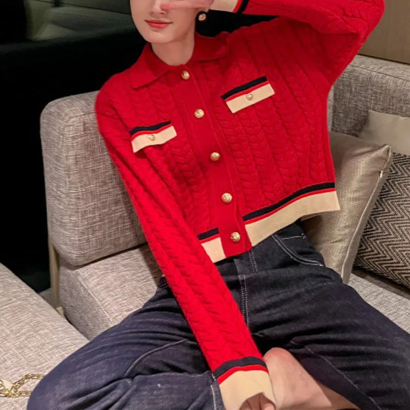 Women Sweater Red Contrast Color Single Breasted Twist Turn-down Collar Cardigan
Women Sweater Red Contrast Color Single Breasted Twist Turn-down Collar Cardigan