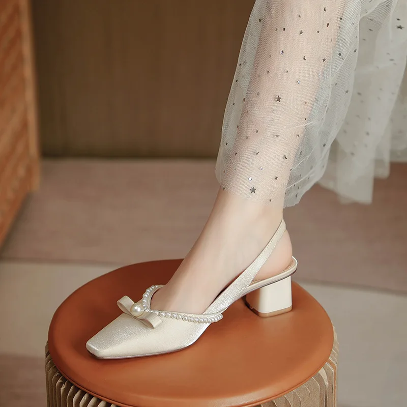Silk Sling Back Kitten Heels Women Sandals Spring Summer Wedding Pumps Closed Toe Women Sandal Heels 4cm Dress Shoes Mary Jane
Silk Sling Back Kitten Heels Women Sandals Spring Summer Wedding Pumps Closed Toe Women Sandal Heels 4cm Dress Shoes Mary Jane