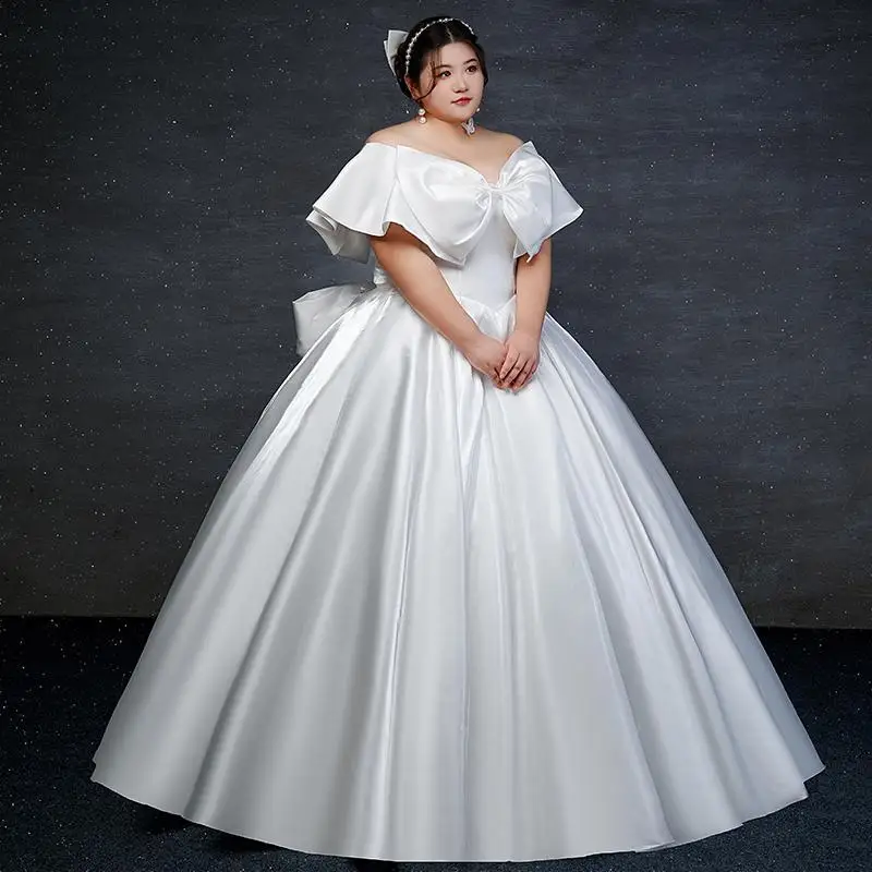 

Large size senior satin wedding dress French Niang 2023 new strapless main veil 100kg fattened and enlarged