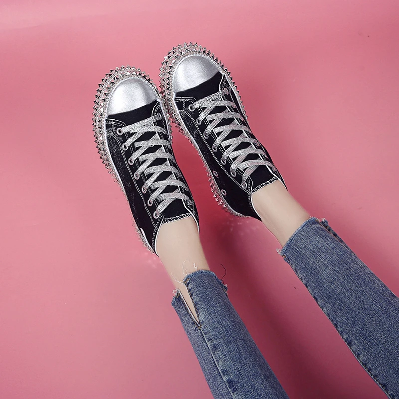 2022 New High-top Fashion Canvas Shoes Women Spring and Autumn All-match Rhinestone Leopard Print Sneakers 43 Trendy Flat Shoes
2022 New High-top Fashion Canvas Shoes Women Spring and Autumn All-match Rhinestone Leopard Print Sneakers 43 Trendy Flat Shoes