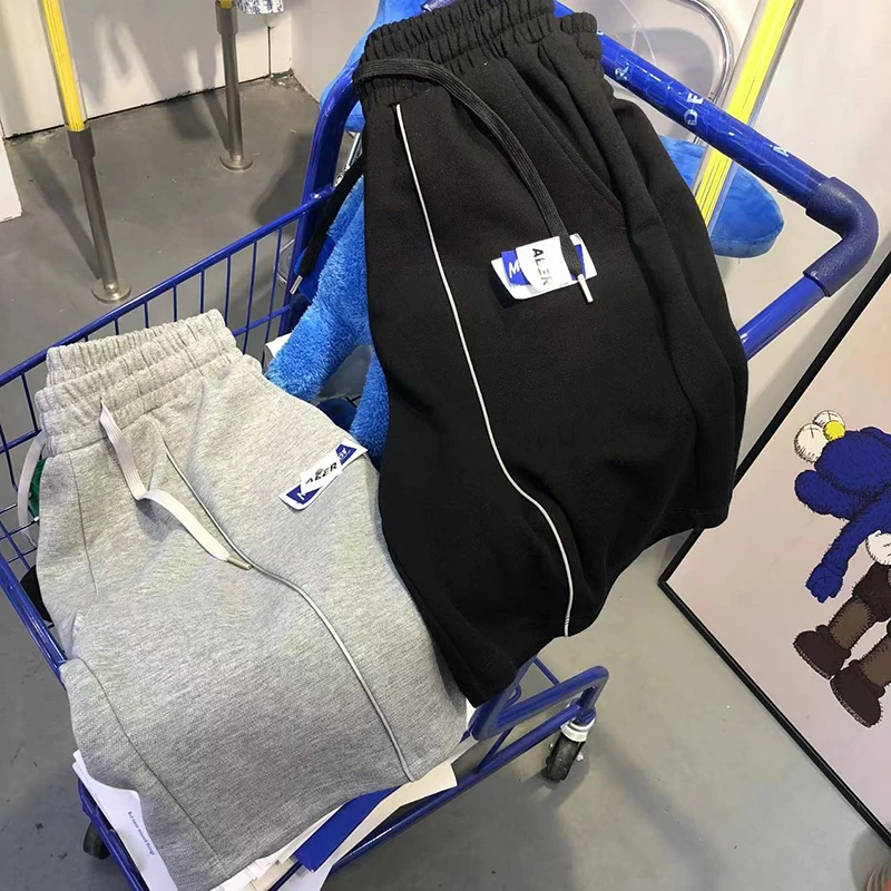 ADER Labeled Casual Shorts Paneled Web Cotton Track Shorts Men Women 1:1 ADERERROR Outer Shorts
ADER Labeled Casual Shorts Paneled Web Cotton Track Shorts Men Women 1:1 ADERERROR Outer Shorts