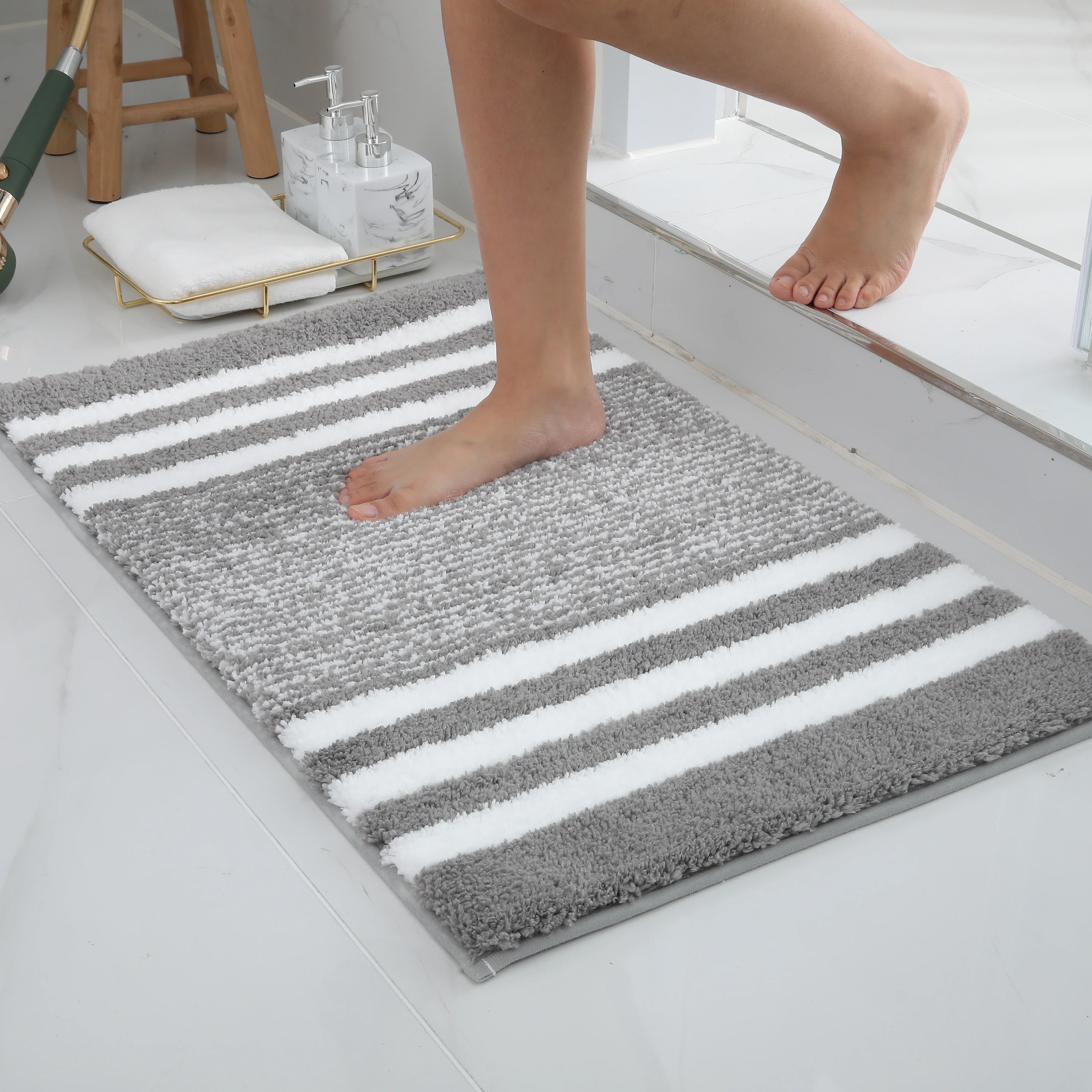 Homaxy Soft Striped Bathroom Mat Thick Plush Bathroom Rug Super Absorbent Non-slip Foot Mat Doormat Quick-drying Bath Carpet
Homaxy Soft Striped Bathroom Mat Thick Plush Bathroom Rug Super Absorbent Non-slip Foot Mat Doormat Quick-drying Bath Carpet