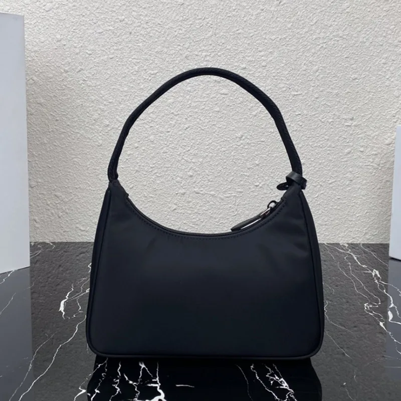 2023 Luxury Designer Handbags Underarm bag Women's Shoulder Bags women's bag dinner bag women's Fashion Shoulder Bags Wallet
2023 Luxury Designer Handbags Underarm bag Women's Shoulder Bags women's bag dinner bag women's Fashion Shoulder Bags Wallet