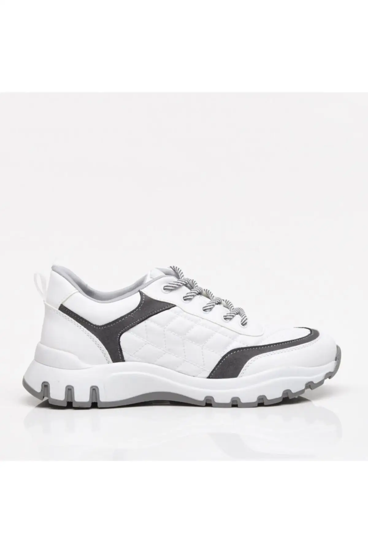 Women's Sneakers Casual Fashion Comfortable Platform Female Vulcanized Shoes High-Top Sneakers
Women's Sneakers Casual Fashion Comfortable Platform Female Vulcanized Shoes High-Top Sneakers