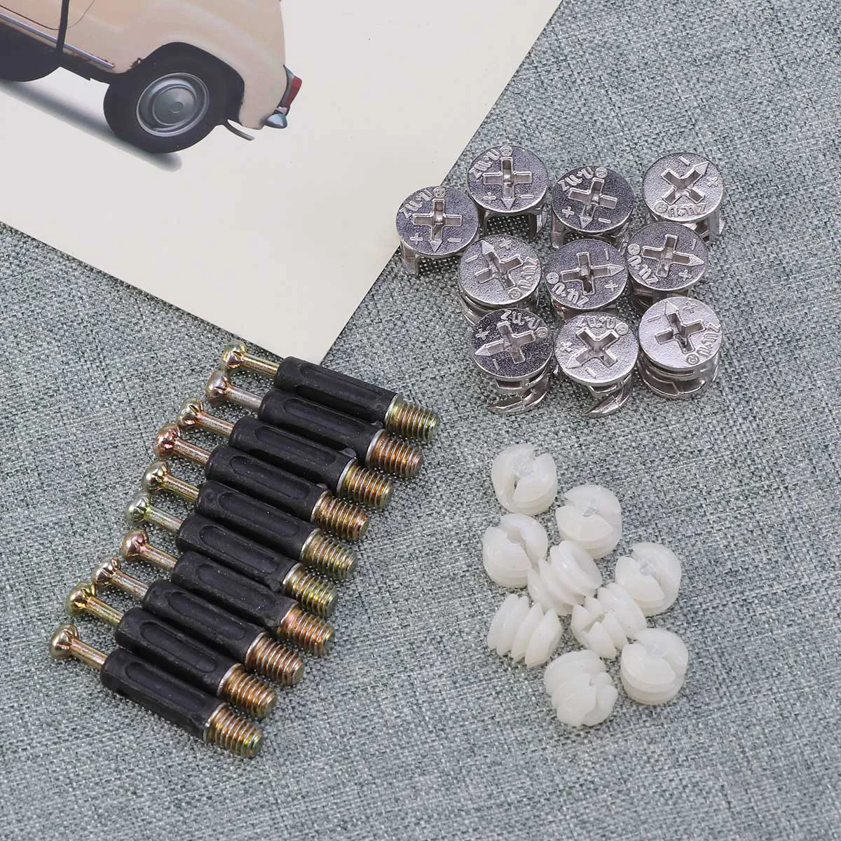 10 Sets Pre-Inserted Nuts Accesorios Para Escritorio Office Desk Accessories Furniture Dowels Screw
10 Sets Pre-Inserted Nuts Accesorios Para Escritorio Office Desk Accessories Furniture Dowels Screw