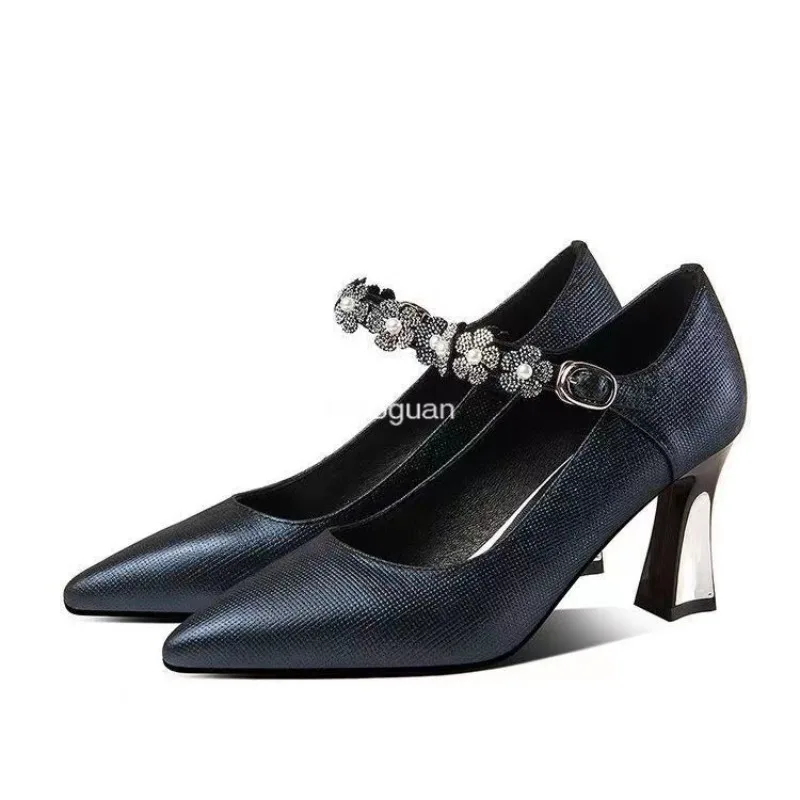 Women Pumps Flower Mary Jane Shoes for Women Dress Bridal Shoes Classics Pointed Toe High Heels Elegant Designer Luxury Fashion
Women Pumps Flower Mary Jane Shoes for Women Dress Bridal Shoes Classics Pointed Toe High Heels Elegant Designer Luxury Fashion