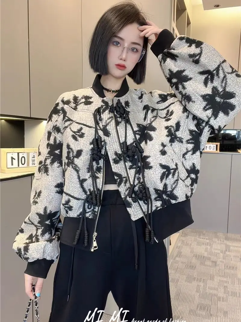 Flower Pattern Loose Casual Jacket for Women 2023 Spring Autumn New Design Chic Zipper Long Sleeve Stylish Embroidered Top
Flower Pattern Loose Casual Jacket for Women 2023 Spring Autumn New Design Chic Zipper Long Sleeve Stylish Embroidered Top