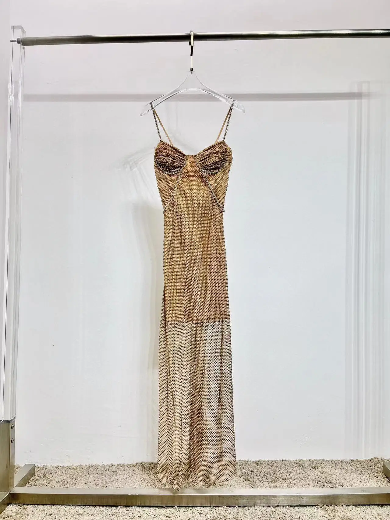 High Quality 2023 Summer Women Fashion Runway Sexy Holiday Long Dimonds Dress Sexy Printed Ladies Slim Hot Sale Dresses
High Quality 2023 Summer Women Fashion Runway Sexy Holiday Long Dimonds Dress Sexy Printed Ladies Slim Hot Sale Dresses