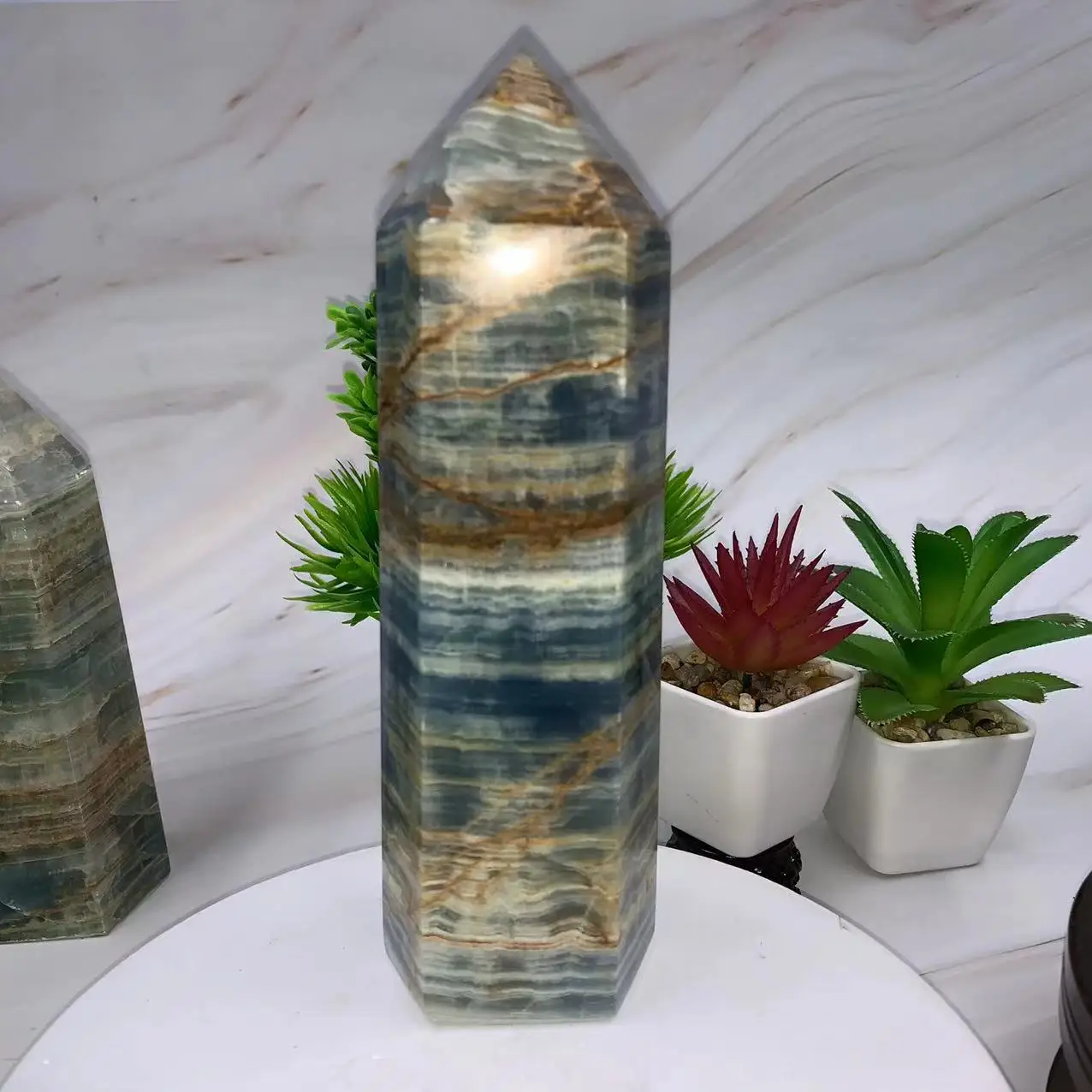 Natural Large Blue Onlx Crystal Tower Natural Crystal Wand Reiki Energy Healing Home Office Aquarium Decoration Gift
Natural Large Blue Onlx Crystal Tower Natural Crystal Wand Reiki Energy Healing Home Office Aquarium Decoration Gift