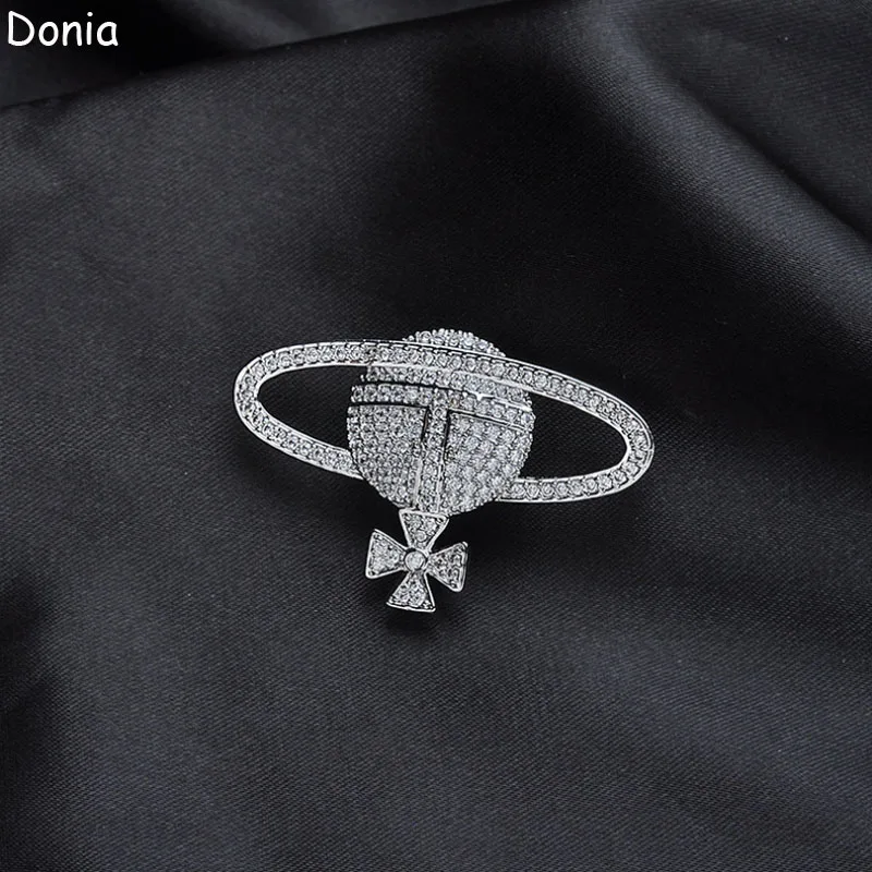 Donia Jewelry Fashion Copper Micro Inlay AAA Zircon Planet Brooch Blazer Accessories Scarf Bag Luxury Pin
Donia Jewelry Fashion Copper Micro Inlay AAA Zircon Planet Brooch Blazer Accessories Scarf Bag Luxury Pin
