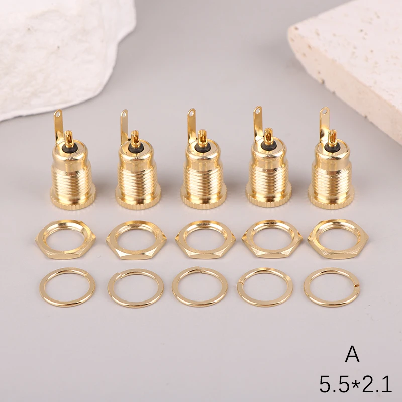 Разъем постоянного тока HUXUAN 5.5x2.1/5.5x2.5 мм 
Разъем постоянного тока HUXUAN 5.5x2.1/5.5x2.5 мм