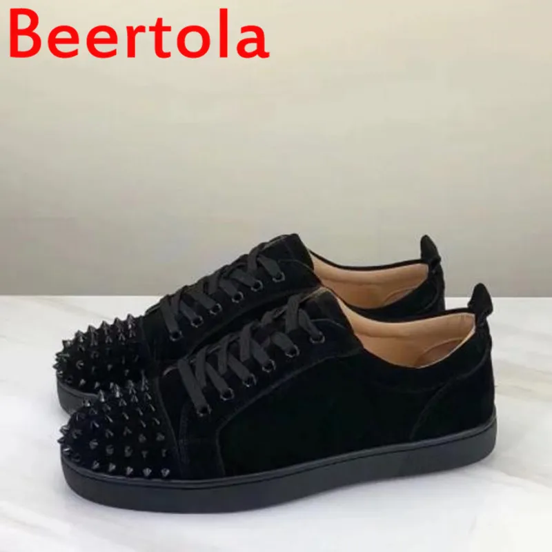 2020 Brand Beertola Flock Rivet Fashion Men's Sneakers Flats Bottom Lace-Up Men Large Size Walking Casual Men Shoes Black
2020 Brand Beertola Flock Rivet Fashion Men's Sneakers Flats Bottom Lace-Up Men Large Size Walking Casual Men Shoes Black