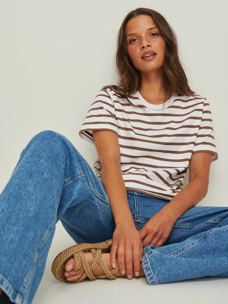 JIERAN Bornladies Summer Short Sleeve Striped T-Shirts Women Knitted Basic Casual Tops Female Cozy Loose Cotton Tee 2023
JIERAN Bornladies Summer Short Sleeve Striped T-Shirts Women Knitted Basic Casual Tops Female Cozy Loose Cotton Tee 2023