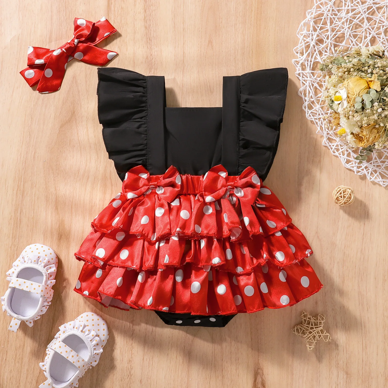 Newborn Baby Girl Romper Dress Summer Polka Dot Ruffle Romper Infant Fly Sleeve Jumpsuit Headband Clothes Suit
Newborn Baby Girl Romper Dress Summer Polka Dot Ruffle Romper Infant Fly Sleeve Jumpsuit Headband Clothes Suit