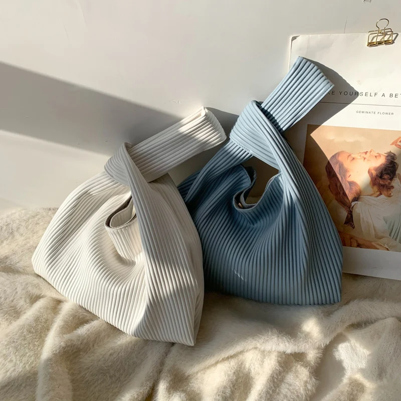 2022 Spring New Striped Design Women Soft Pu Leather Crossover Shape Handbag Fashion Candy Color Soft Pocke Samll Tote Female
2022 Spring New Striped Design Women Soft Pu Leather Crossover Shape Handbag Fashion Candy Color Soft Pocke Samll Tote Female